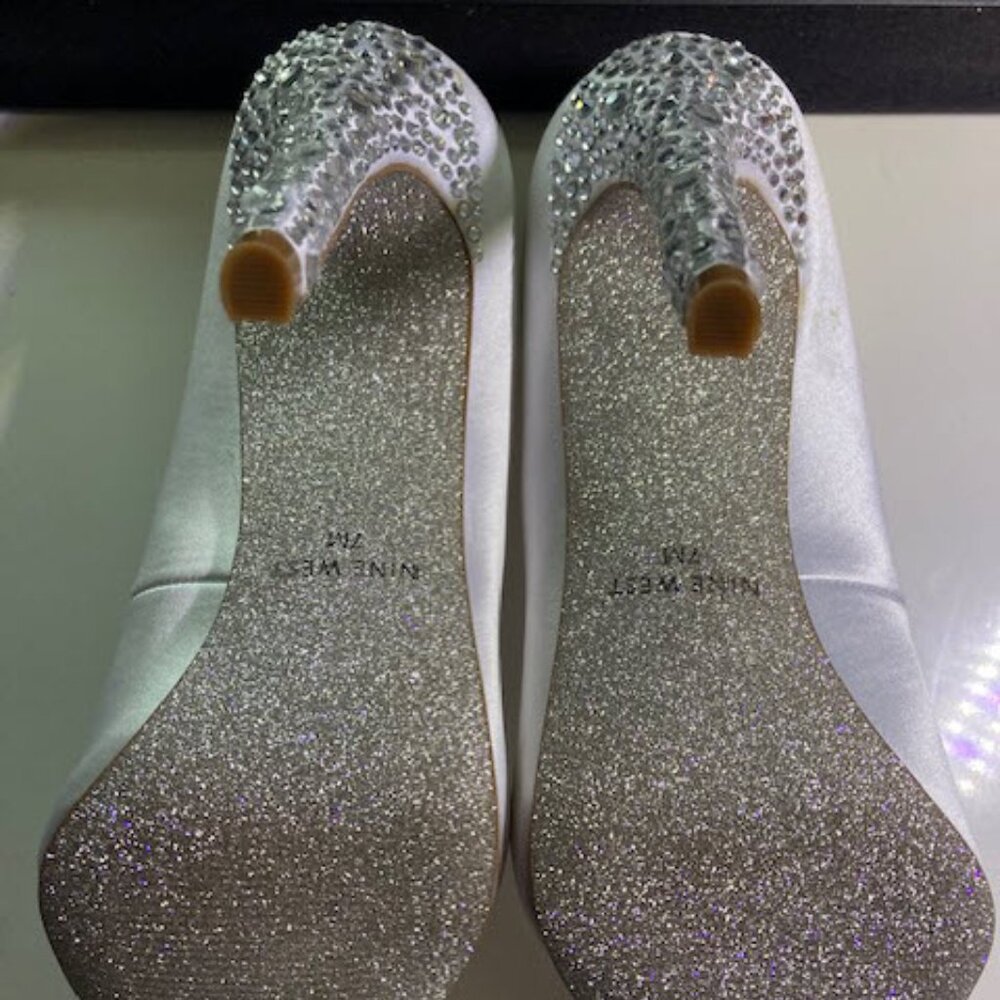 Nine West Brand New White Satin with Rhinestone High Heels in Size 7